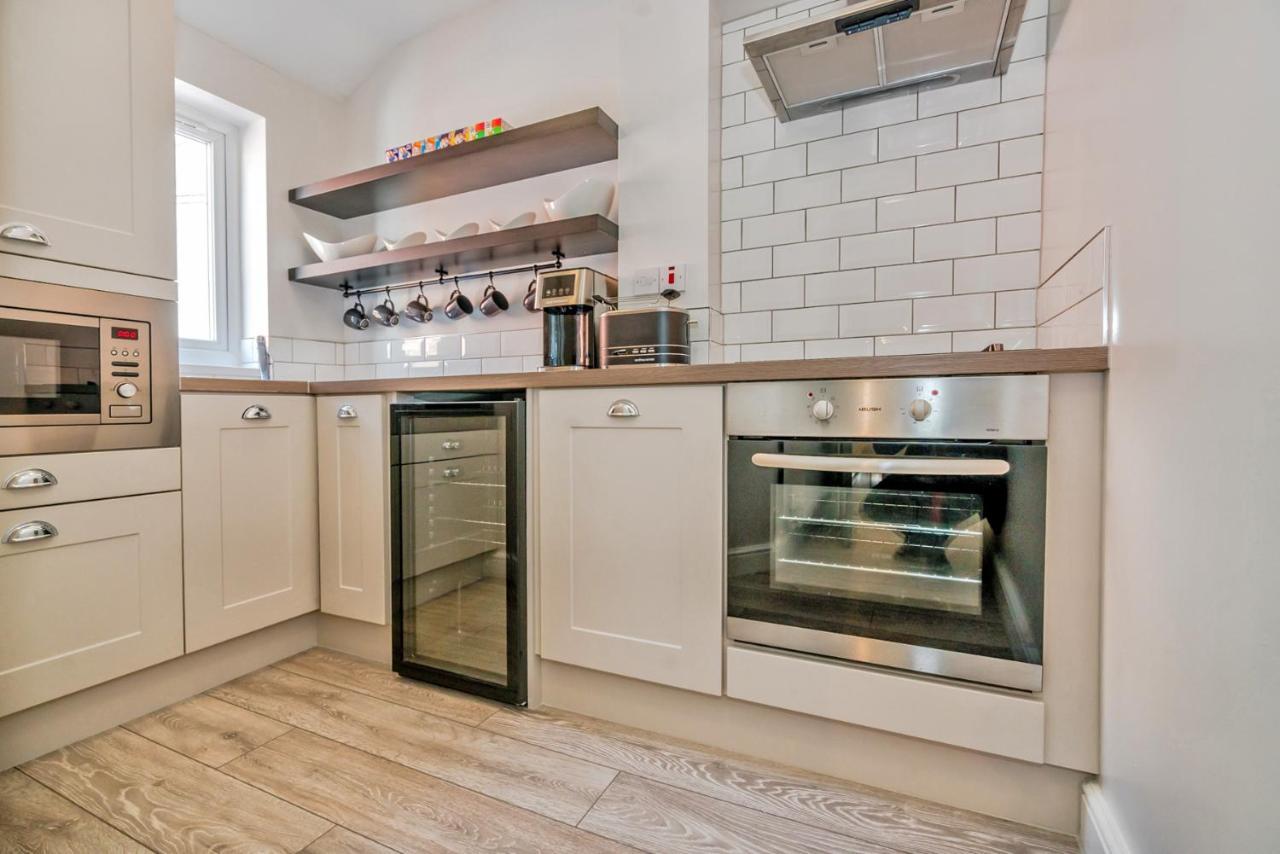 Newhall Lodge Канък Екстериор снимка